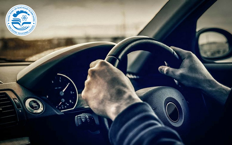 Học lái xe ngay cả khi chưa sở hữu một chiếc ô tô có hoang phí tiền và thời gian?